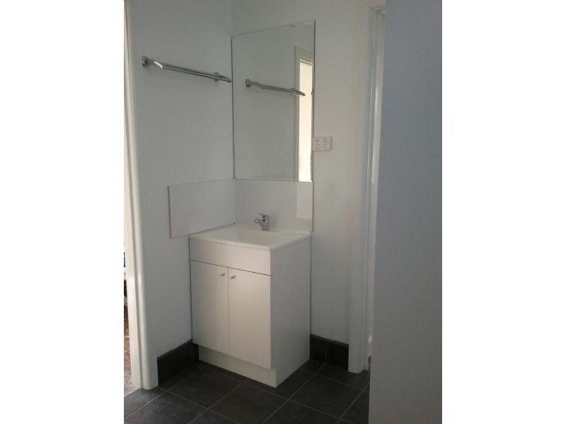 2/23 McKenzie Street, Seaford VIC 3198