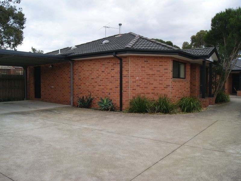 2/4 Molesworth Street, Seaford VIC 3198