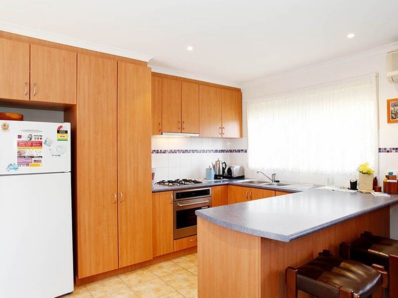 1/2 McRae Street, Seaford VIC 3198