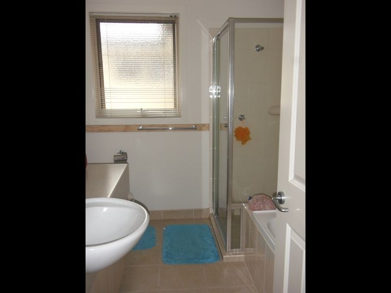 16D Kelvin Avenue, Seaford VIC 3198