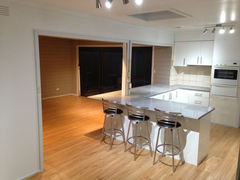 27 Belvedere Road, Seaford VIC 3198