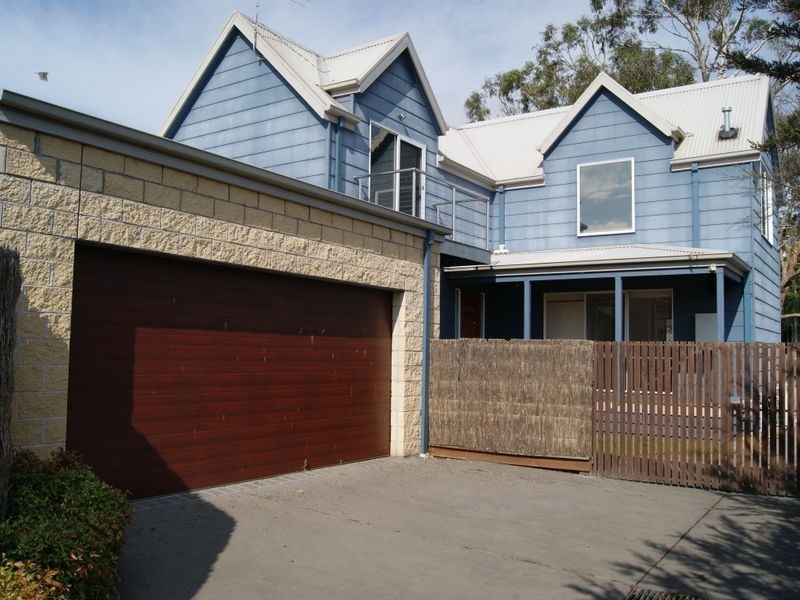 2/5 Wilson Grove, Seaford VIC 3198