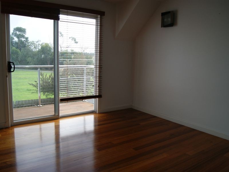 2/5 Wilson Grove, Seaford VIC 3198