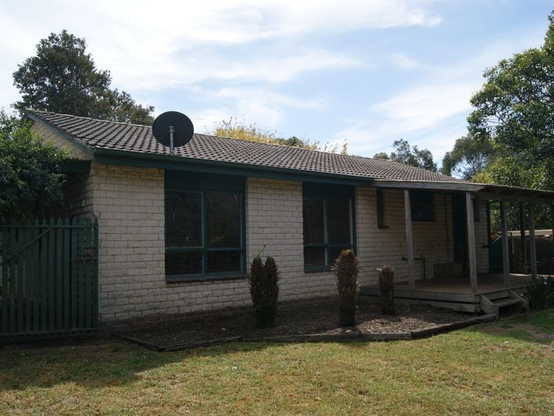 73 Guelph Street, Somerville VIC 3912