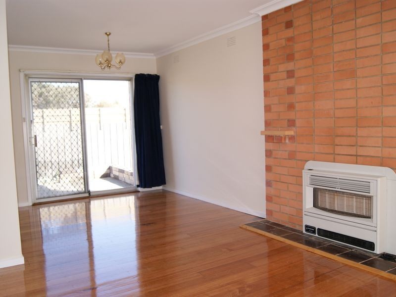 10 Hayman Avenue, Seaford VIC 3198