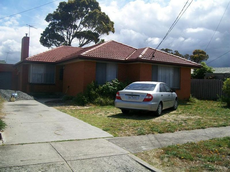 13 Selsey Street, Seaford VIC 3198