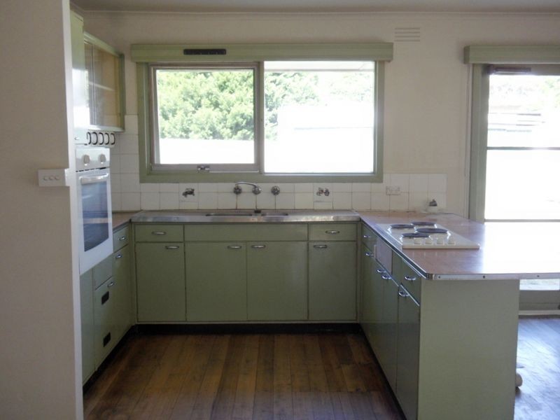 127 Kananook Avenue, Seaford VIC 3198