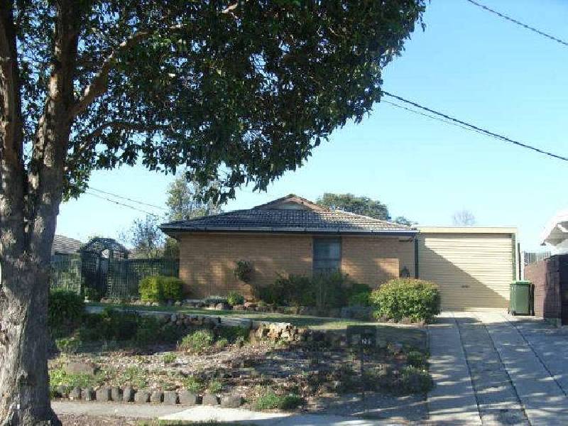 126 Monterey Boulevard, Frankston North VIC 3200
