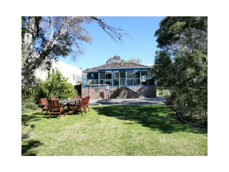 3 Titree Grove, Seaford VIC 3198