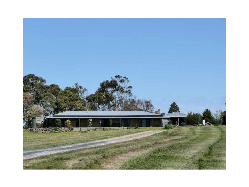 70 Mount Grandview Road, Pearcedale VIC 3912