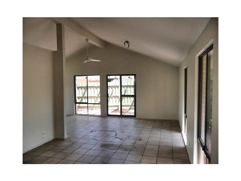 5a Rosslyn Court, Seaford VIC 3198