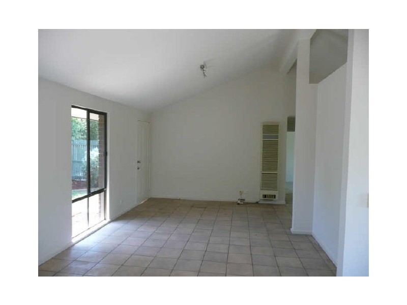 5a Rosslyn Court, Seaford VIC 3198