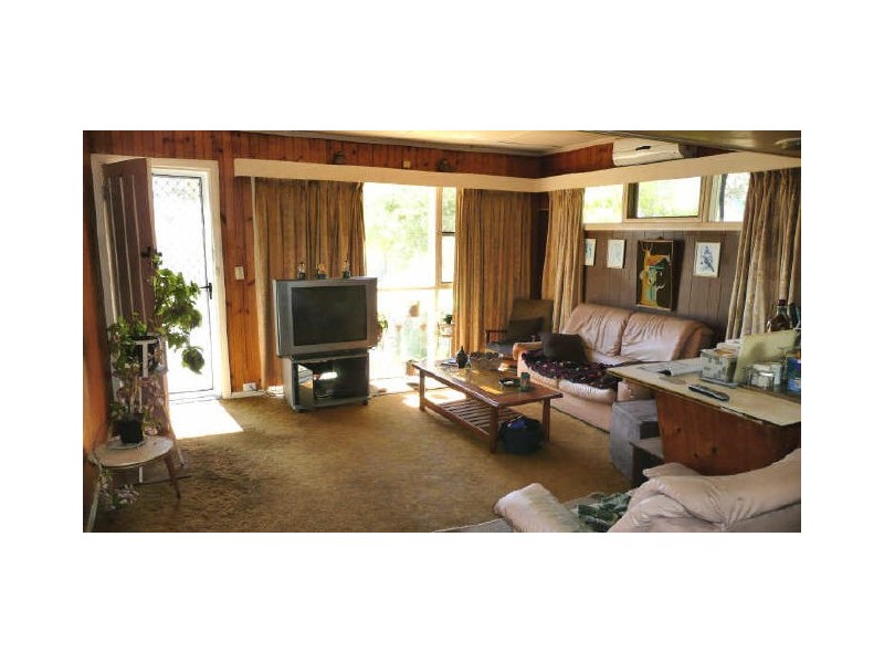 1 Cricklewood Aveue, Frankston VIC 3199