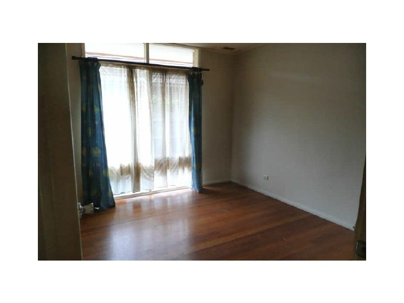 10 Lynn Street, Seaford VIC 3198