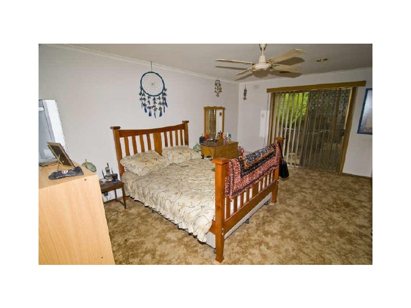 25 Railway Parade, Seaford VIC 3198