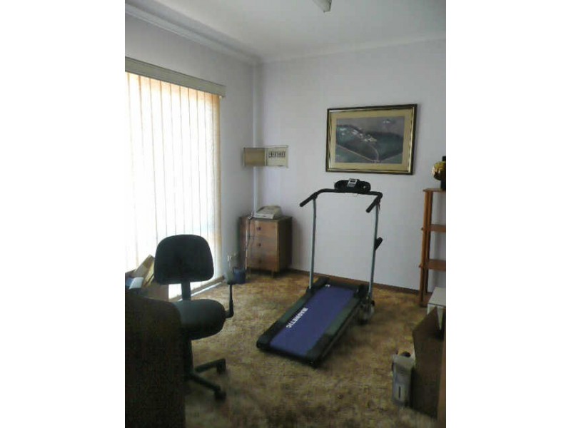 25 Railway Parade, Seaford VIC 3198