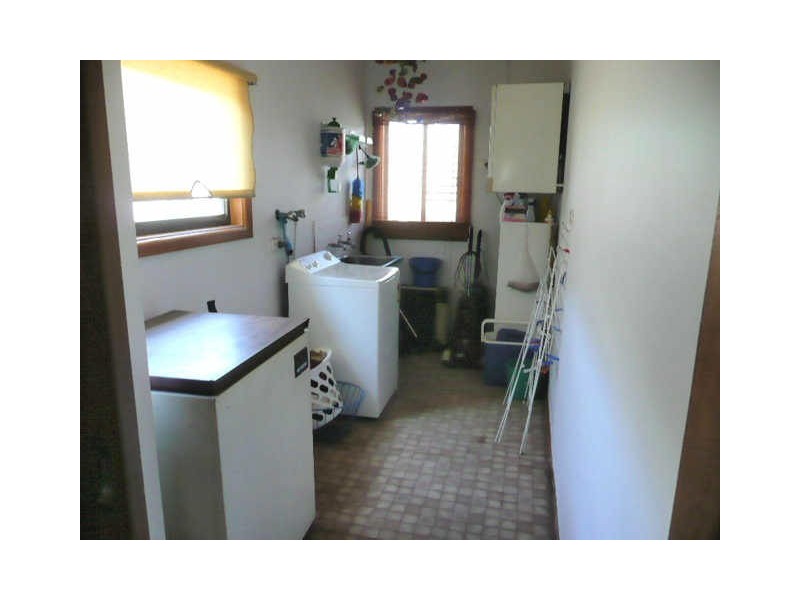 25 Railway Parade, Seaford VIC 3198