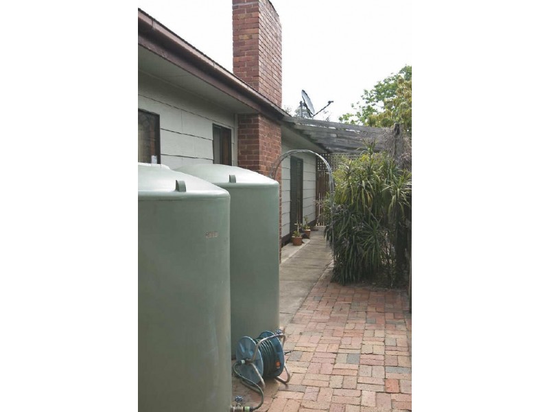 25 Railway Parade, Seaford VIC 3198