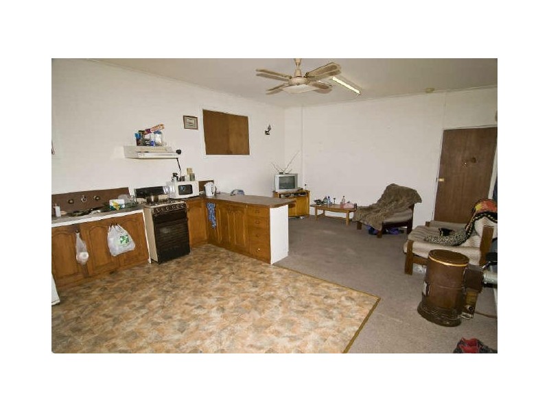 25 Railway Parade, Seaford VIC 3198