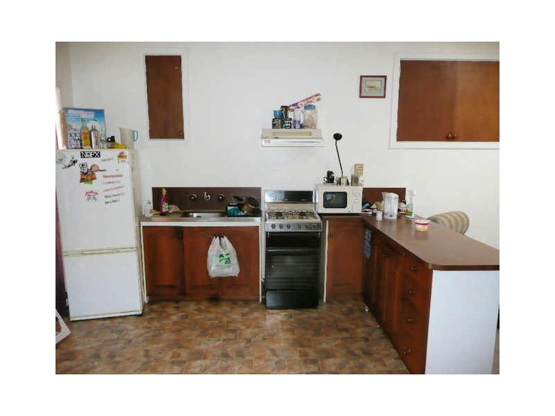 25 Railway Parade, Seaford VIC 3198