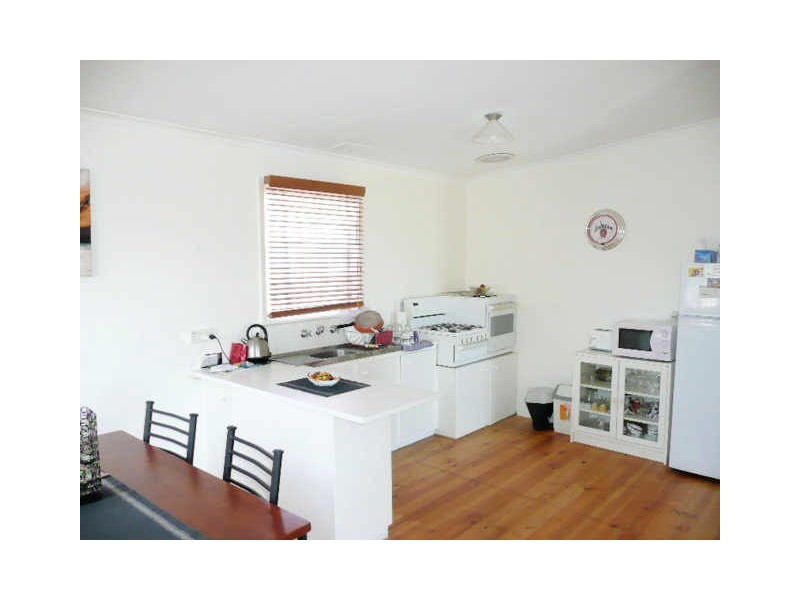 16 Ballarto Road, Frankston North VIC 3200