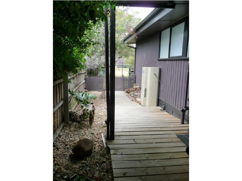 24 Beach Grove, Seaford VIC 3198
