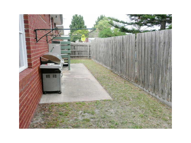 2/7 Ti – Tree Crescent, Seaford VIC 3198