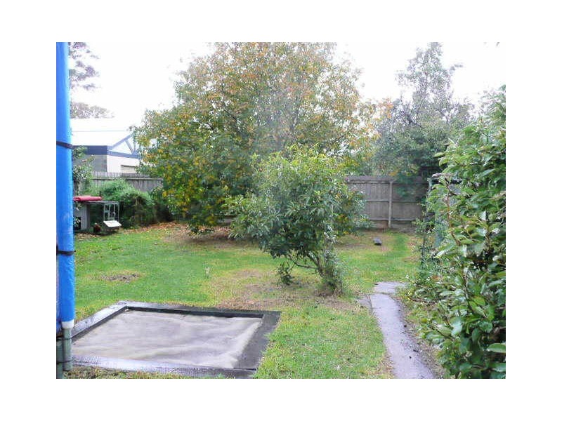 17 Mitchell Street, Seaford VIC 3198