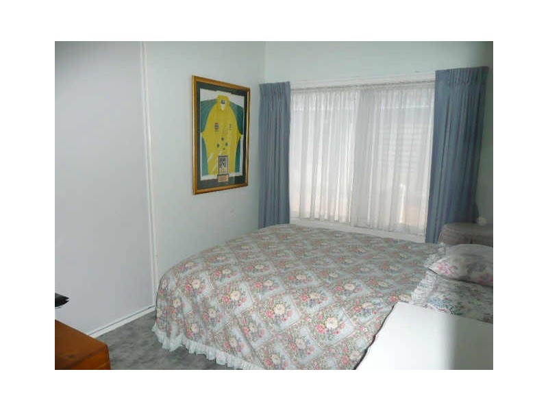 25 Dell Road, Frankston VIC 3199