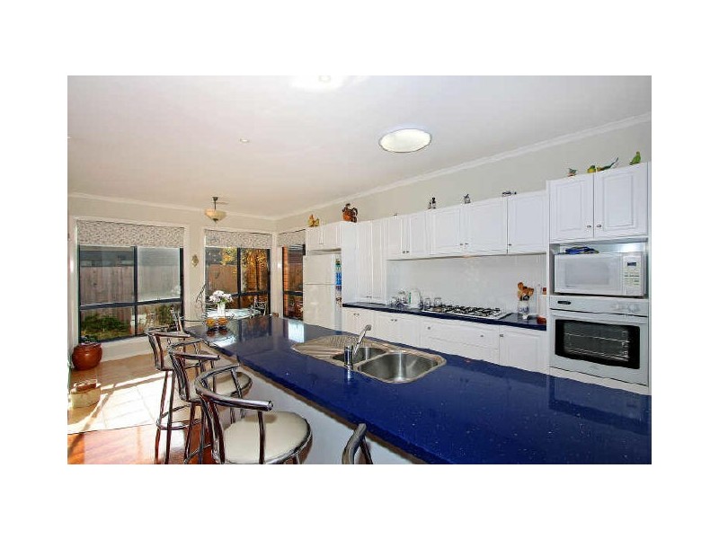 8 Chicquita Avenue, Seaford VIC 3198