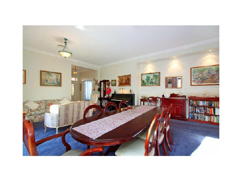 8 Chicquita Avenue, Seaford VIC 3198