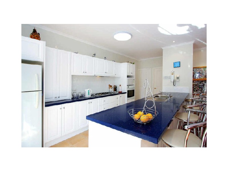 8 Chicquita Avenue, Seaford VIC 3198