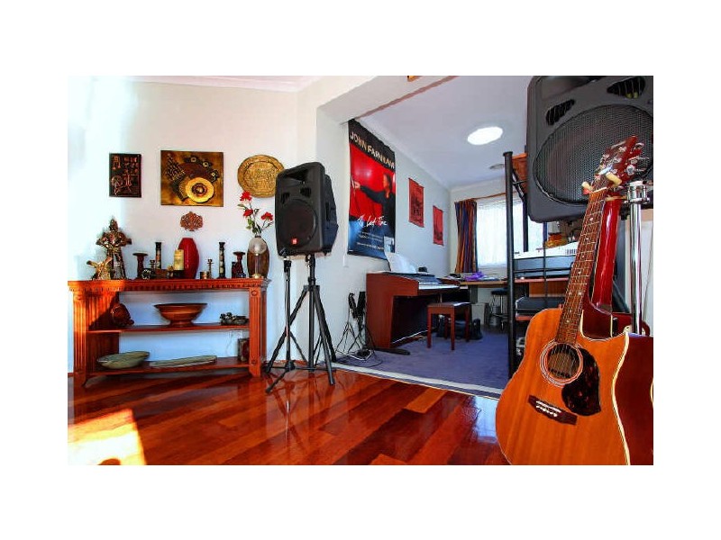 8 Chicquita Avenue, Seaford VIC 3198