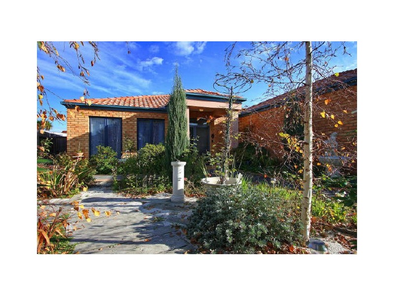 8 Chicquita Avenue, Seaford VIC 3198