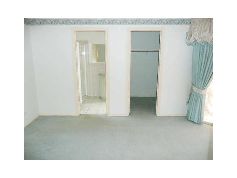 82 Railway Parade, Seaford VIC 3198