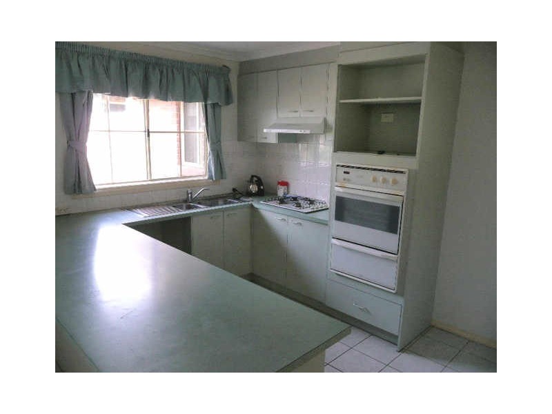 82 Railway Parade, Seaford VIC 3198