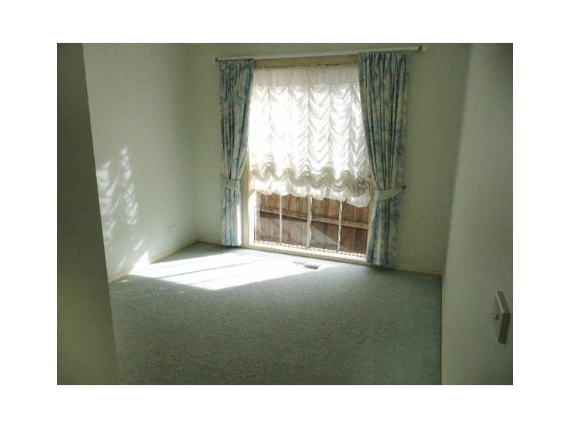 82 Railway Parade, Seaford VIC 3198