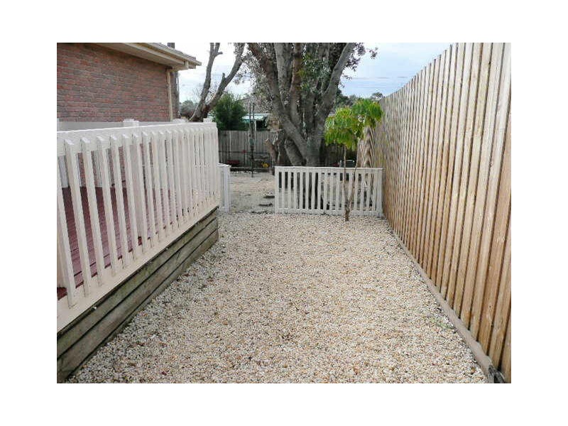 82 Railway Parade, Seaford VIC 3198