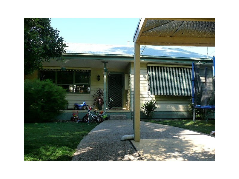 17 Stawell Street, Seaford VIC 3198