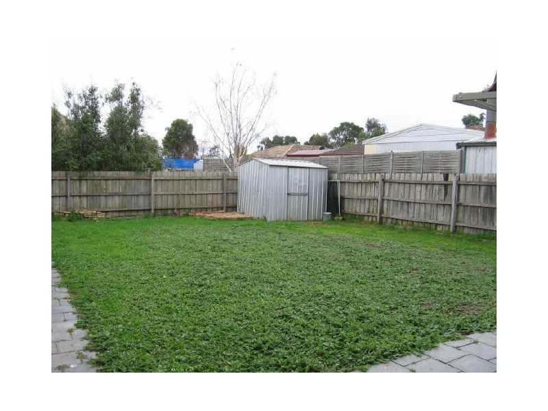 4 Ashlene Grove, Carrum Downs VIC 3201