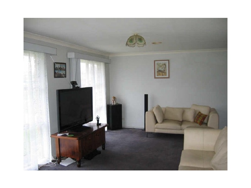 4 Ashlene Grove, Carrum Downs VIC 3201