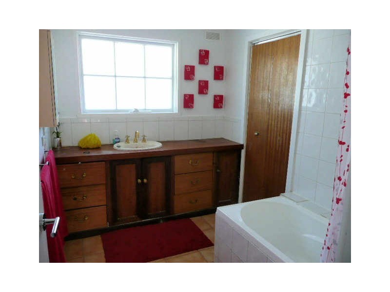 30 Lorna Street, Seaford VIC 3198