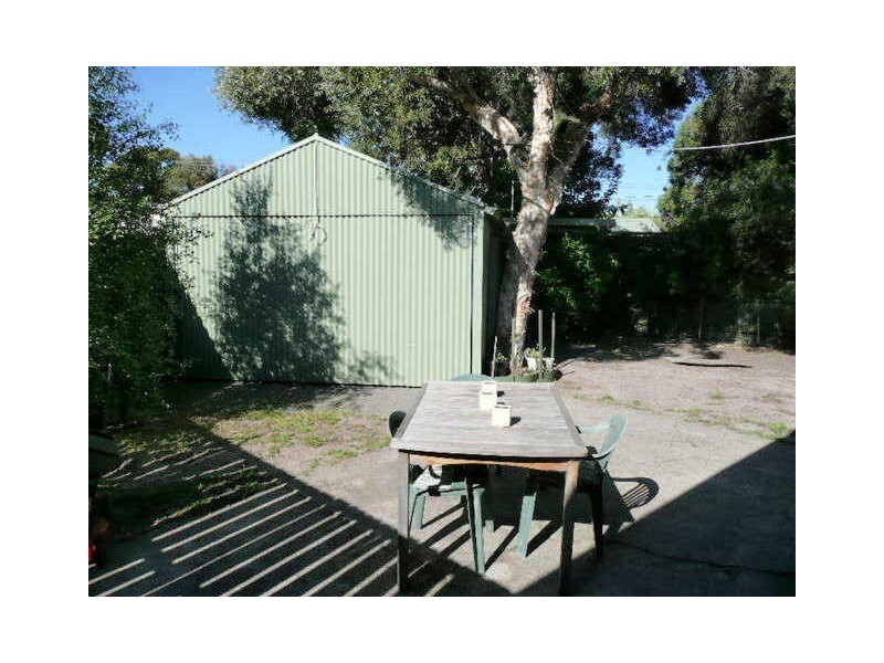 14 Stephen Street, Seaford VIC 3198