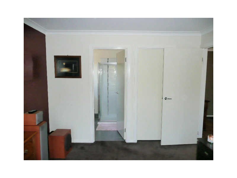 8 Boston Avenue, Seaford VIC 3198