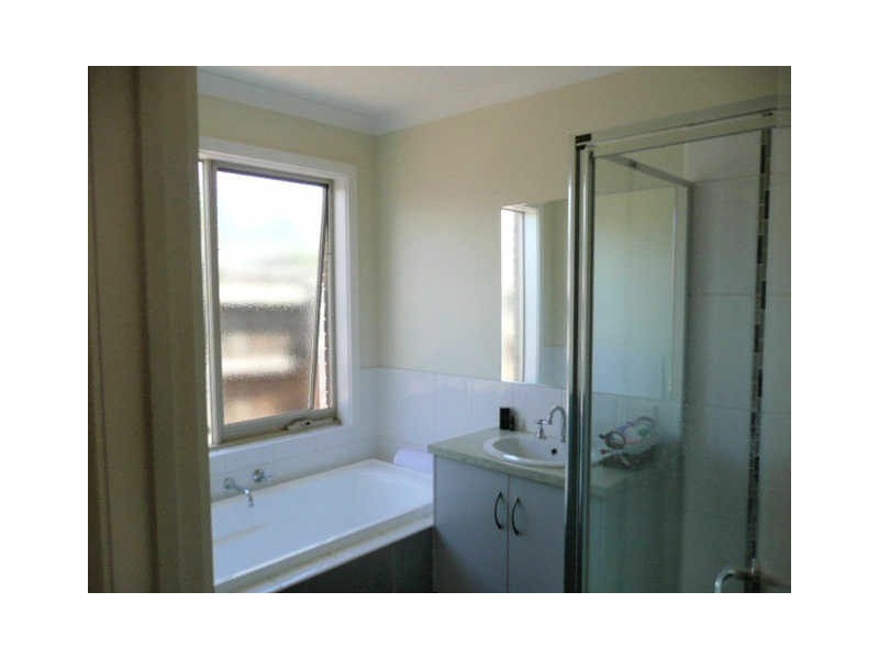 8 Boston Avenue, Seaford VIC 3198