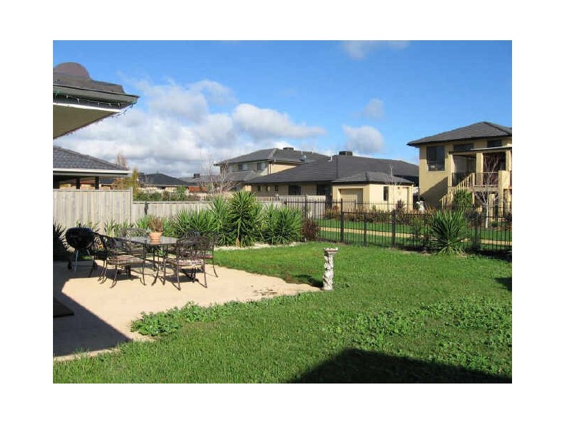 86 Sandhurst Blvd, Sandhurst VIC 3977