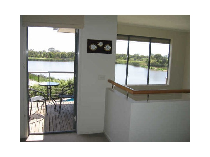 16 Whitewater Court, Sandhurst VIC 3977