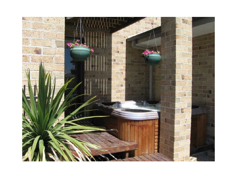 16 Whitewater Court, Sandhurst VIC 3977