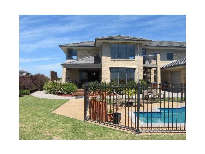 16 Whitewater Court, Sandhurst VIC 3977