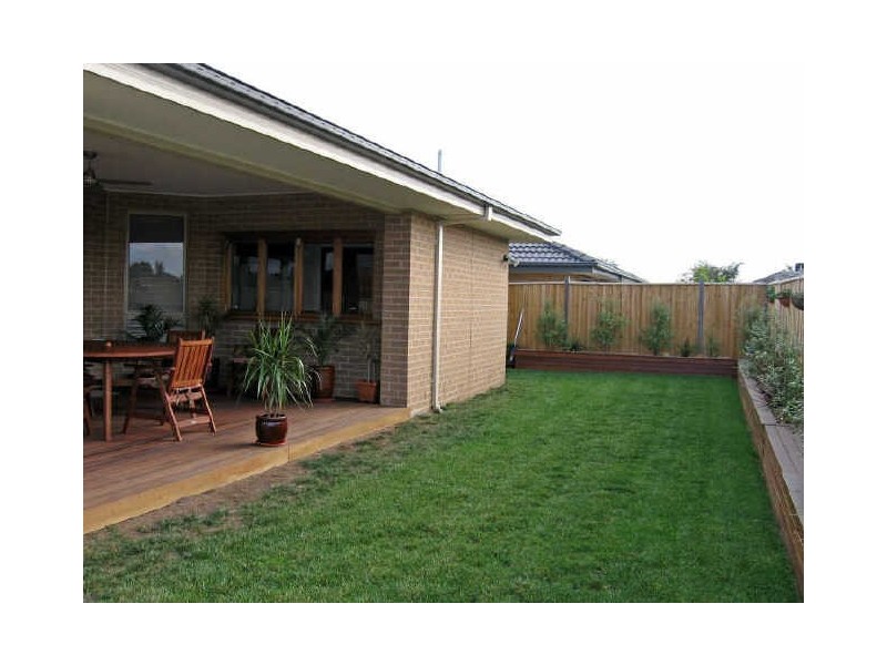 31 Lakeside Drive, Sandhurst VIC 3977